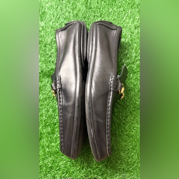 Gucci Black Leather Loafers with Gold Accents - Picture 3 of 6
